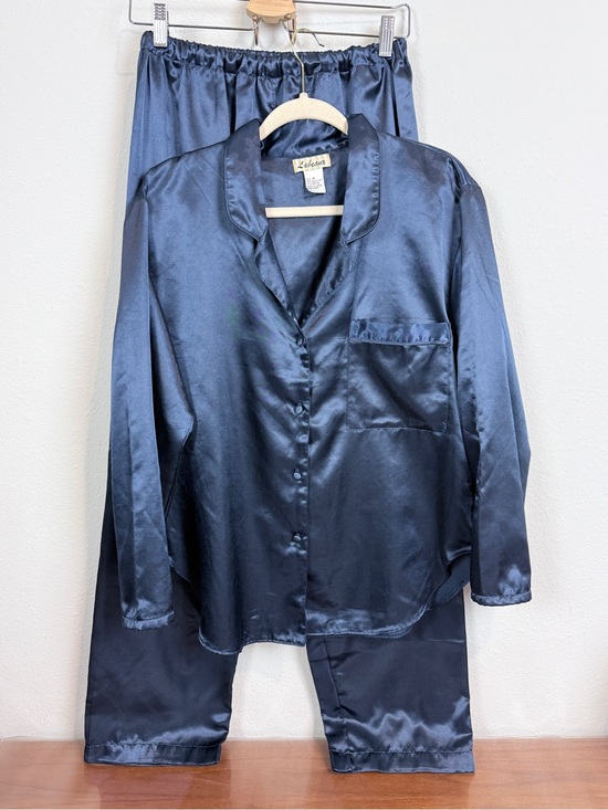 Labeaux Other - Labeaux Women's Satin Button-Up Long Sleeve Pajama Set Navy M